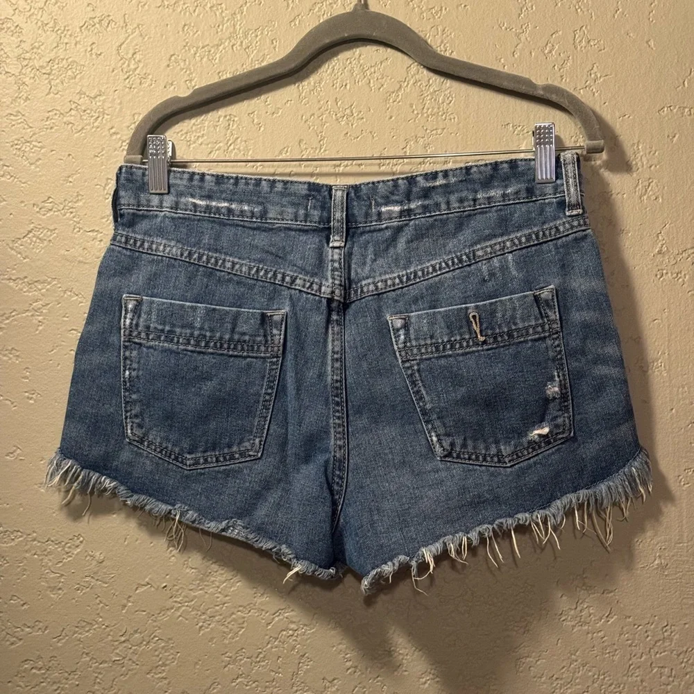 Free People Distressed Denim Cutoff Shorts - Size 28